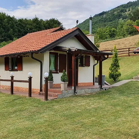 Vikendica Klocanica Holiday home *