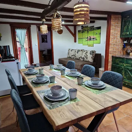 Vakantiehuis Vikendica Klocanica