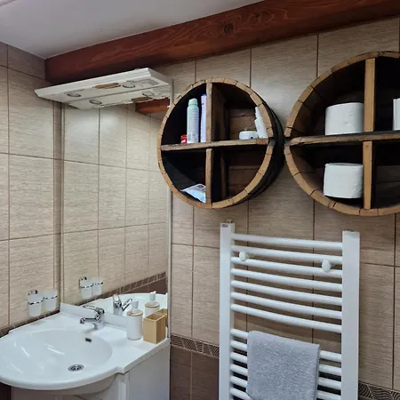 Vikendica Klocanica * Strmosten