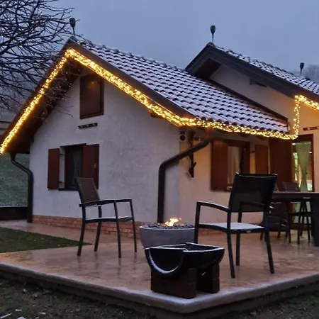 Vikendica Klocanica * Strmosten