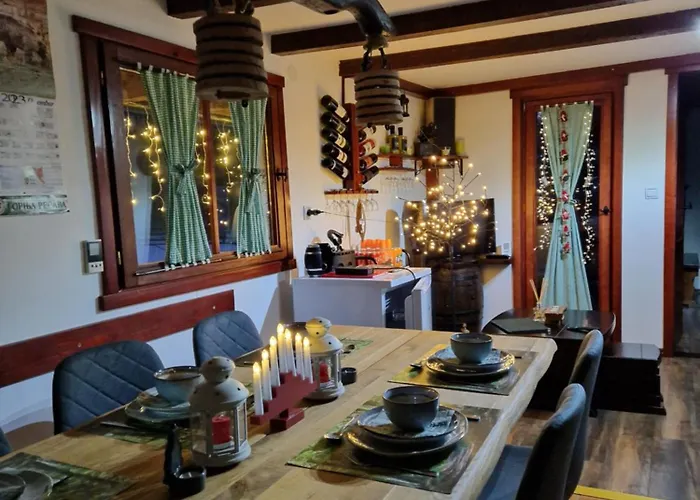 Vikendica Klocanica Strmosten