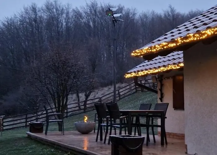 Vikendica Klocanica Case de vacanță Strmosten