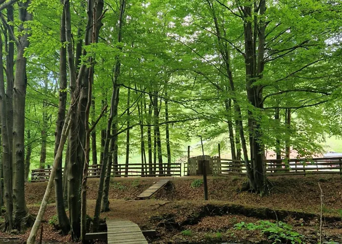 Vikendica Klocanica Case de vacanță Strmosten